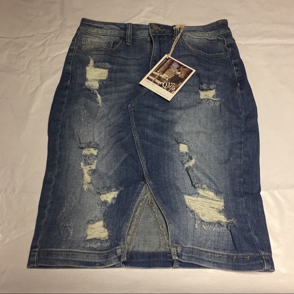 Cello Dresses & Skirts - Cello ripped Jean Pencil Skirt Size Medium